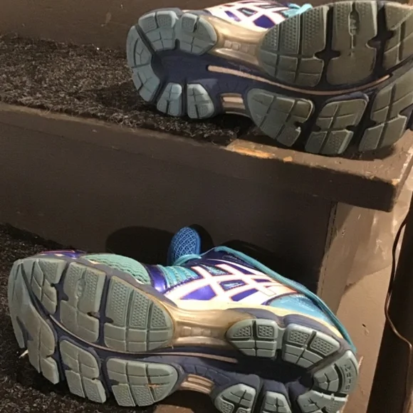 ASICS runners - Picture 3 of 5